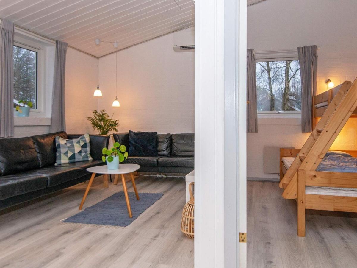 7 Person Holiday Home In Rsted Kare Exterior foto